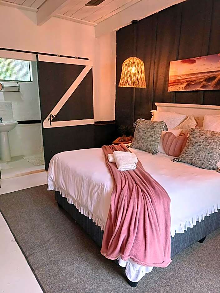 Shangrila-innibos Country Lodge