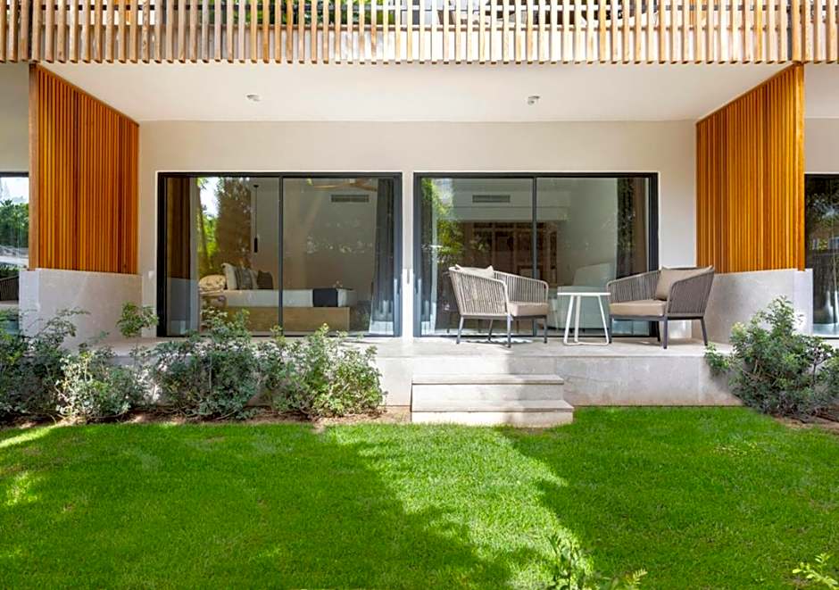 Las Gaviotas Suites Hotel & Spa