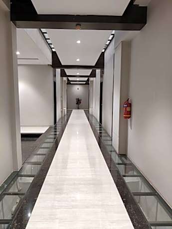 Hotel Runwal Tower, Ichalkaranji