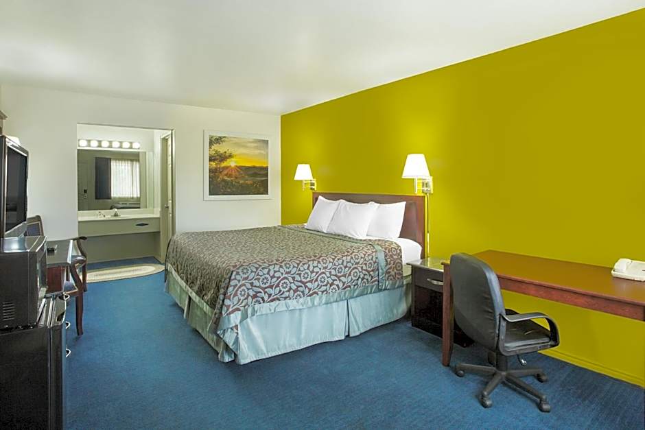 Days Inn by Wyndham Delta