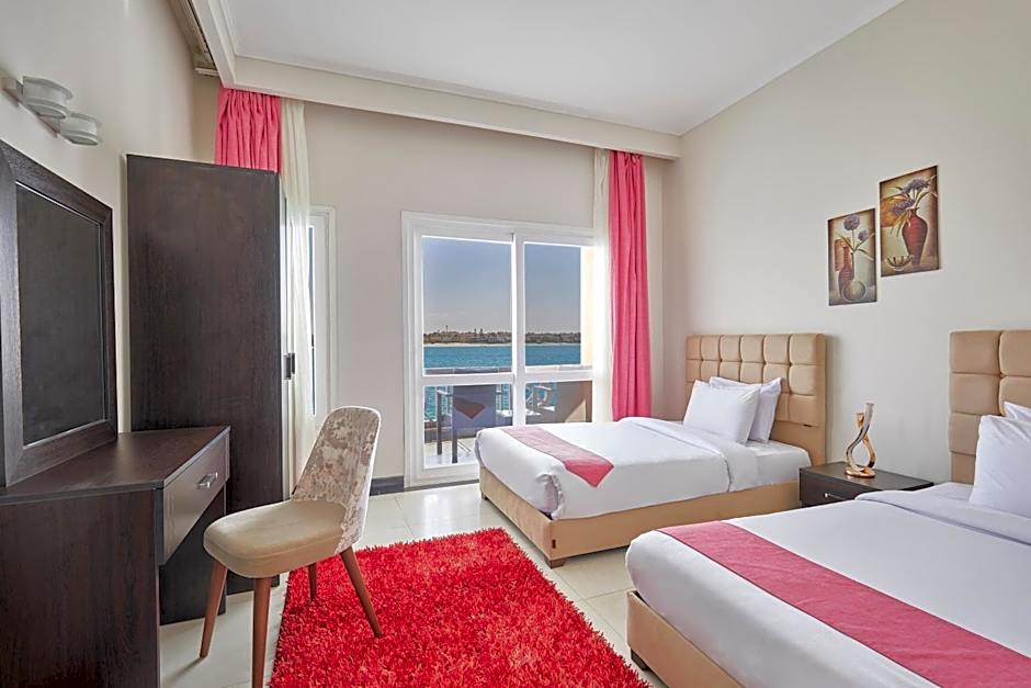Golden Ocean Marina Hotel