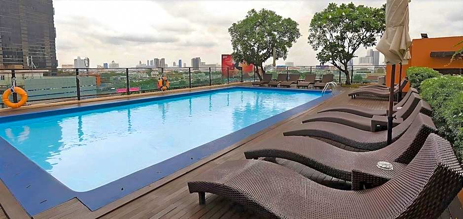 The Grand Sathorn Hotel