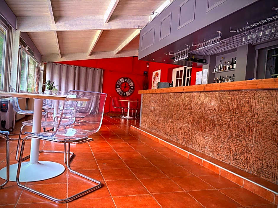 Logis Hôtel Restaurant L'Ile de Sées