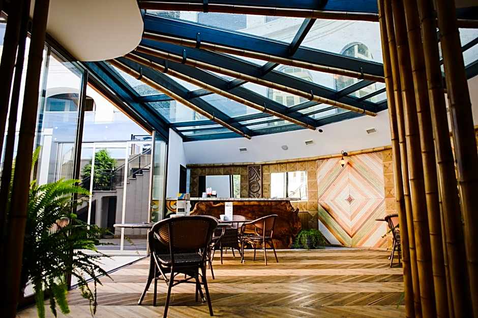 Colosseum Marina Hotel