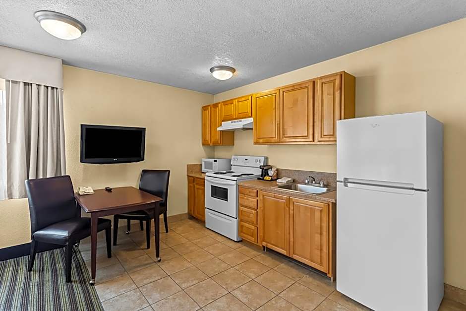 Quality Inn & Suites Vancouver - Hazel Dell