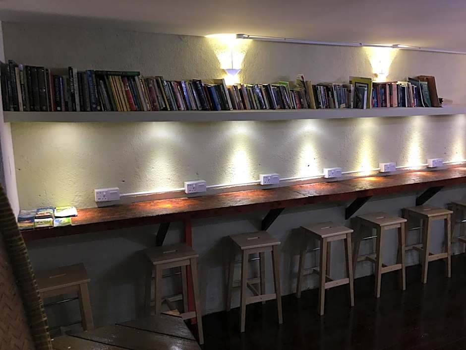 Hikers Sleep Port Guesthouse