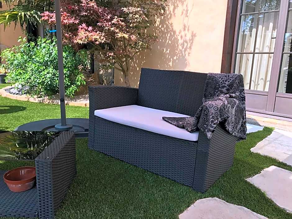 HOSTELLERIE DES BICHONNIERES