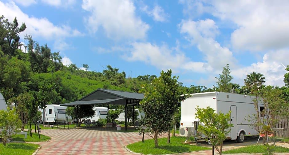 Kenting Houbihu Camping Car