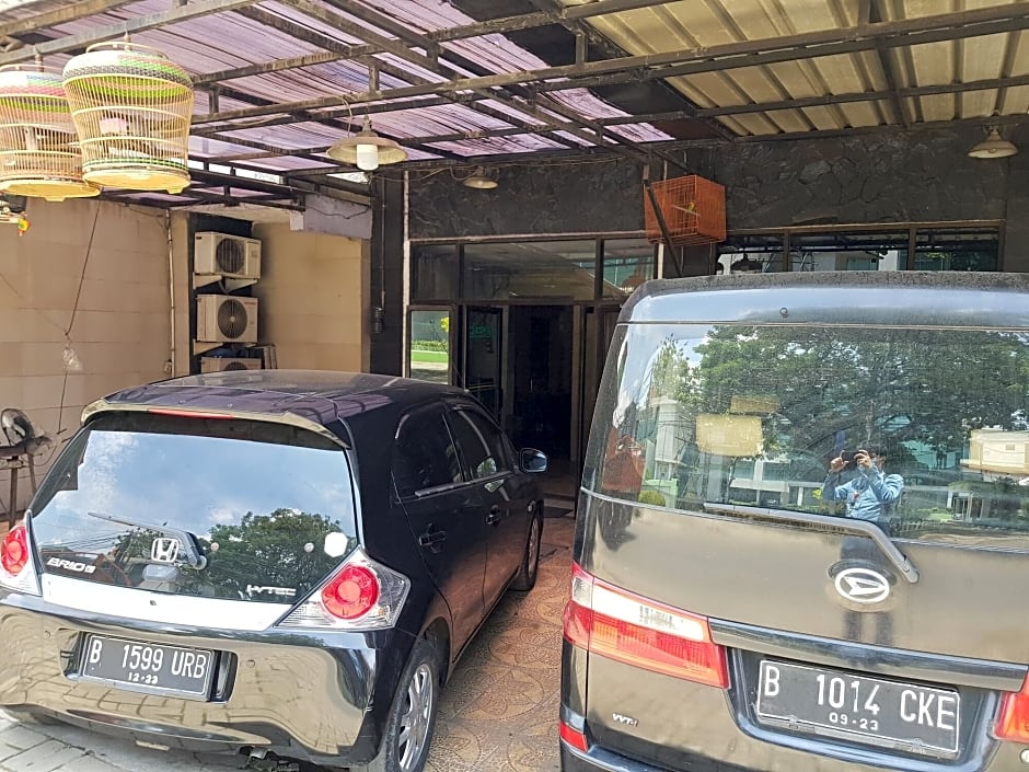 Hotel Alifah 1 by ZUZU