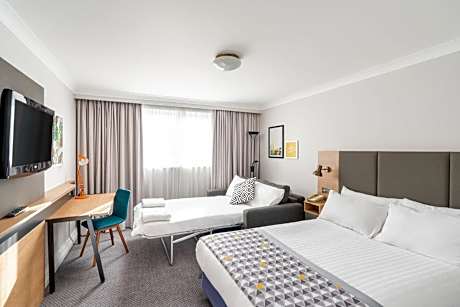 Double Room with Sofa Bed - Non-Smoking