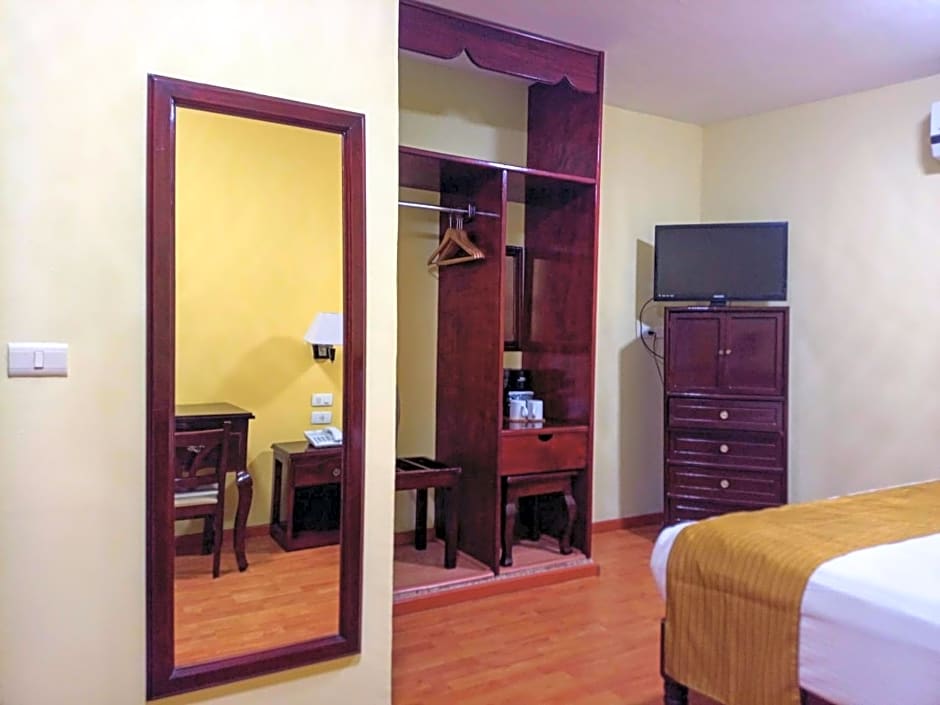 Hotel Madan Cárdenas