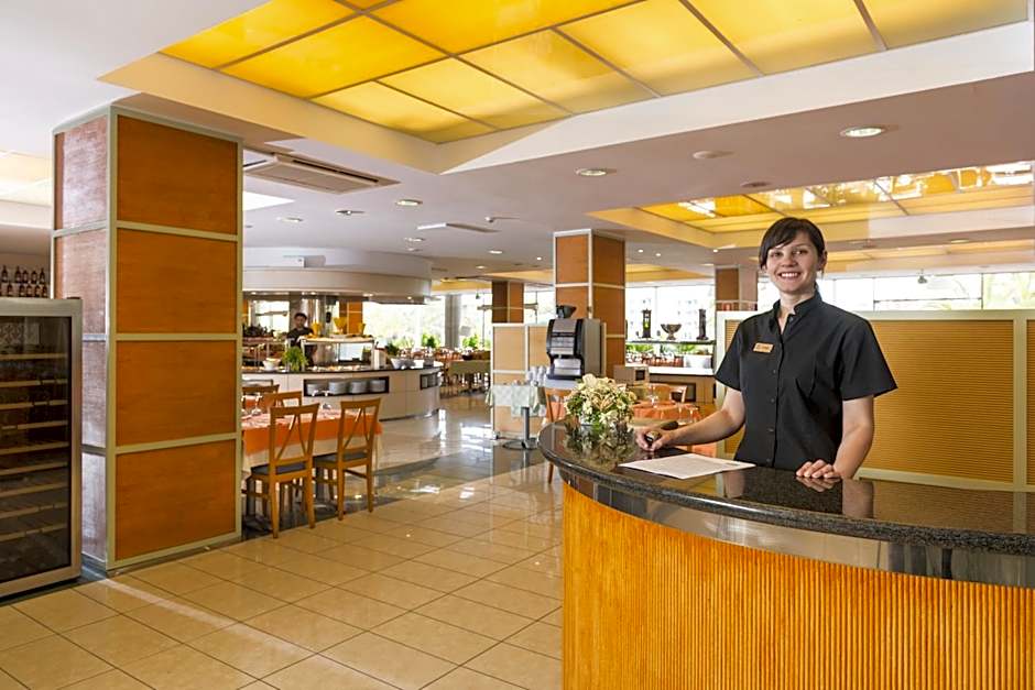 Aparthotel Costa Encantada