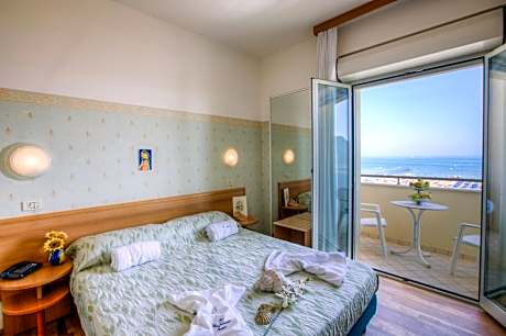 Superior Double Room with Sea View