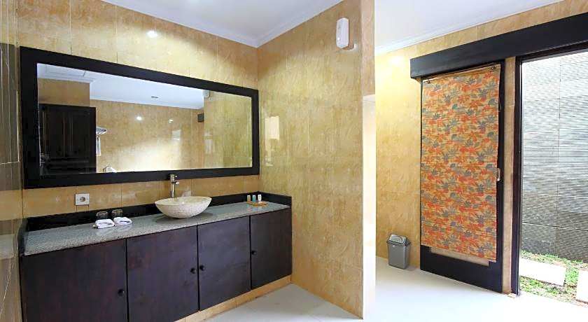 Puri Saron Hotel Baruna Beach Lovina