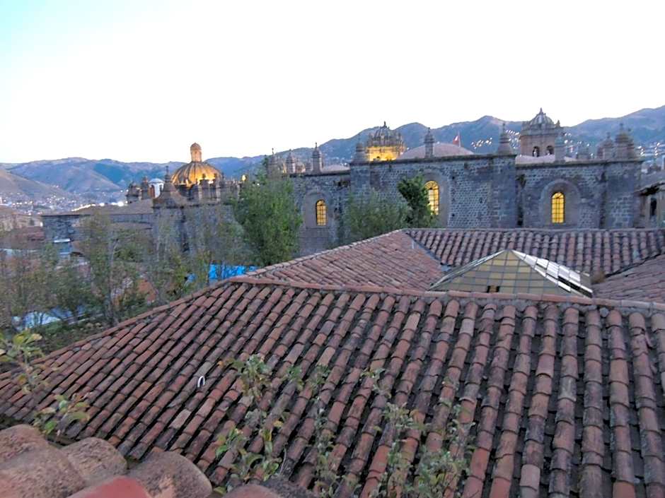 Cusco Plaza Nazarenas