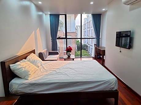 Studio Apartment (with Bathtub) in City Center