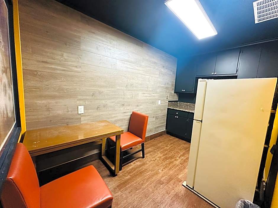 Casa Blanca Inn & Suites Whittier