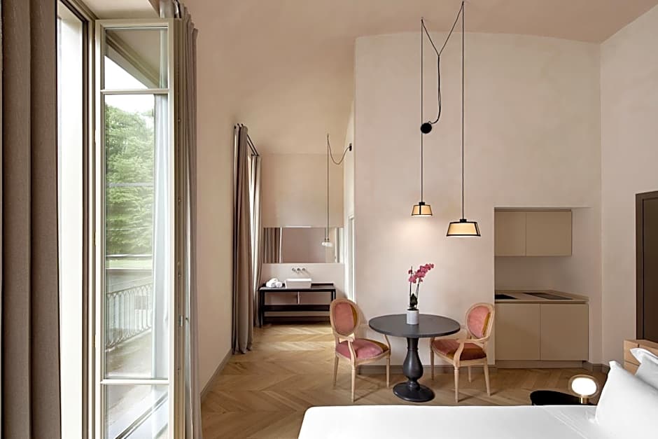 Opera35 Boutique Hotel