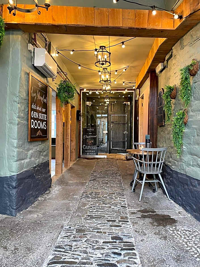 The Fountain Inn