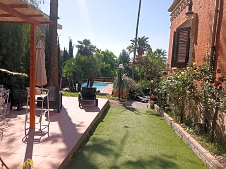 Suite with Garden View