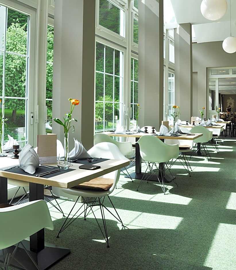 Hotel Zugbrücke Grenzau GmbH