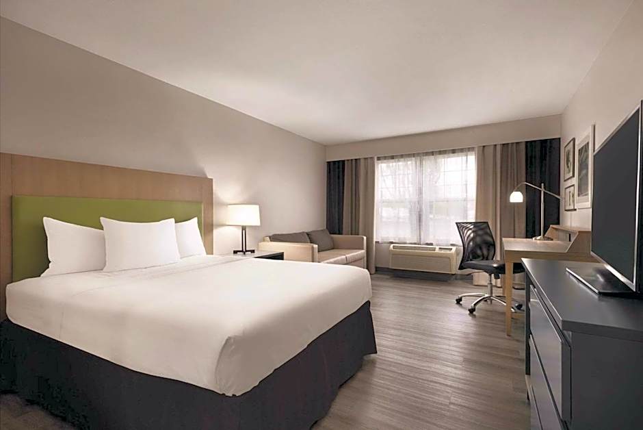 Country Inn & Suites by Radisson, Waterloo, IA