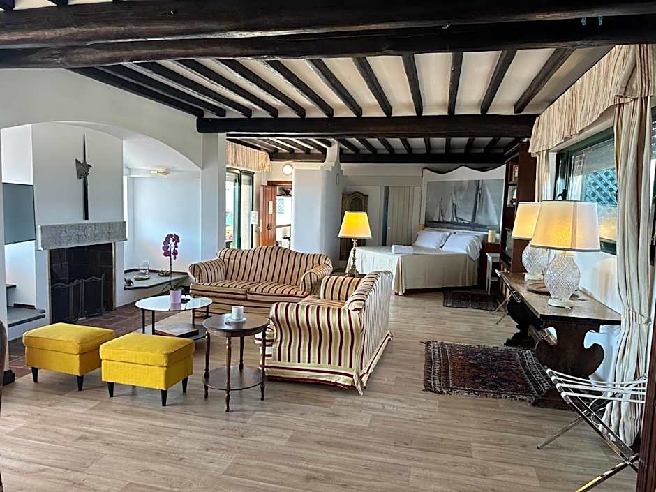 Piccadilly Penthouse with Jacuzzi