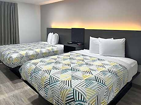 Queen Room with Two Queen Beds - Non-Smoking