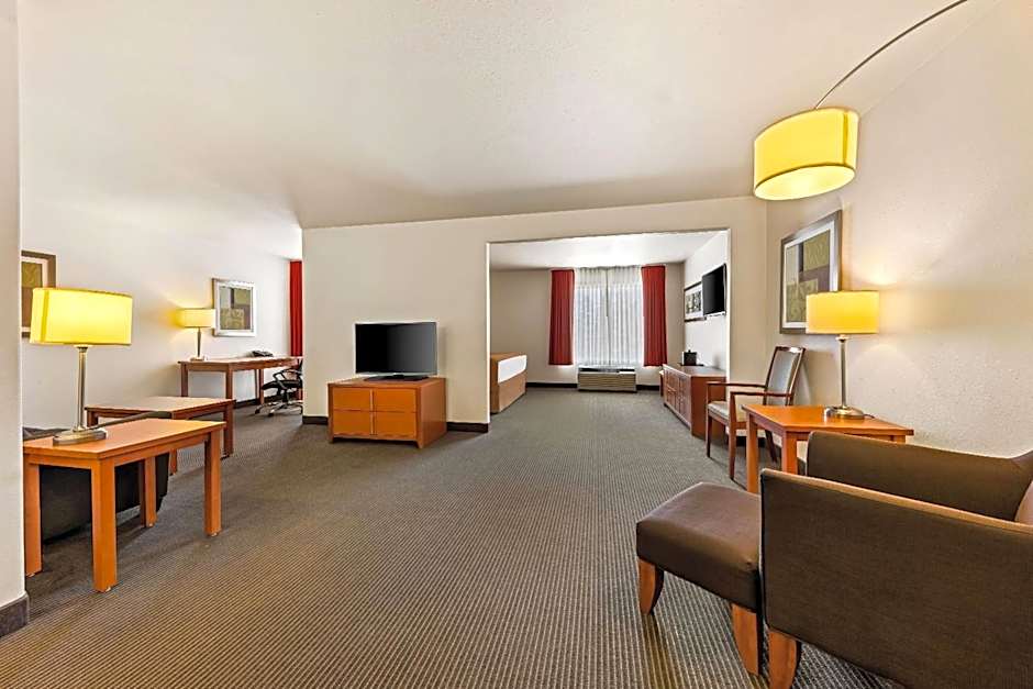 Wingate by Wyndham Calgary South