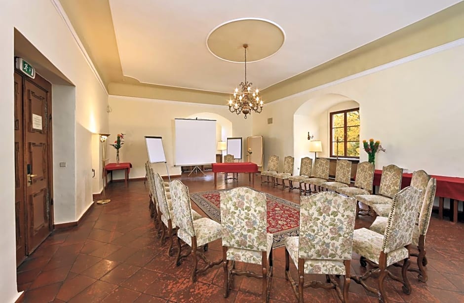Hotel Schloss Weikersdorf