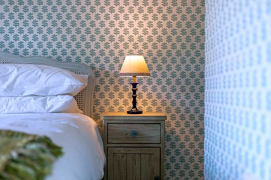 The Five Arrows Hotel