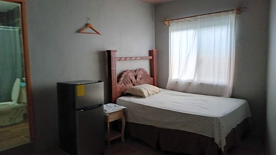Hotel Casa Raymundo Suites