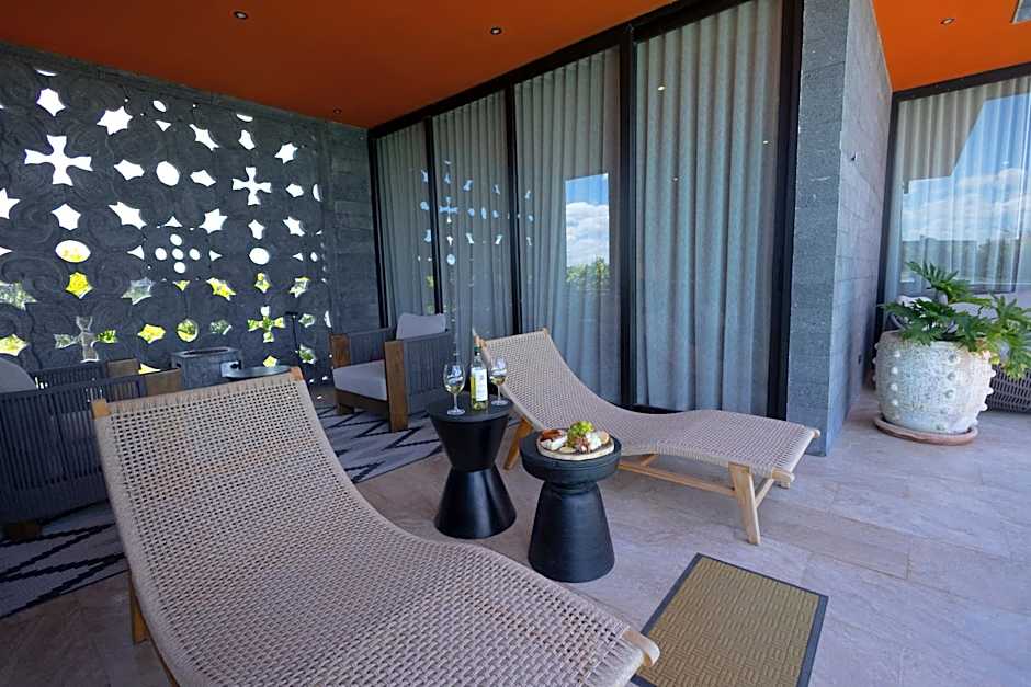 Casa Raíces Hotel Luxury & Viñedo