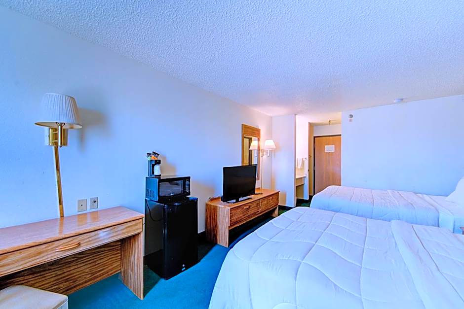 Capital O Amerihost Inn and Suites Mexico Hwy 54 MO