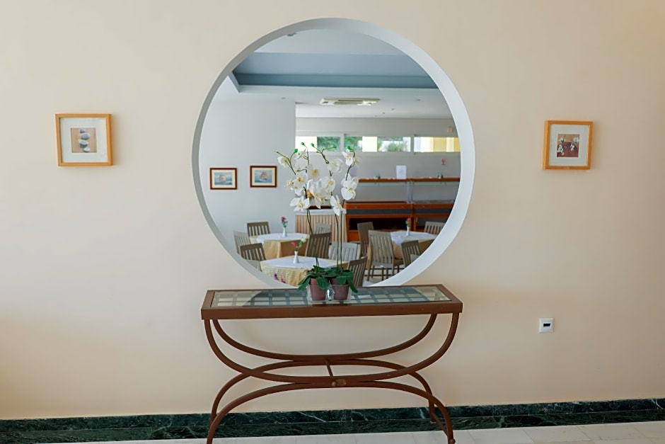 Kanapitsa Mare Hotel