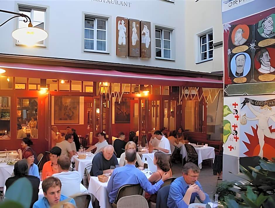 Hotel Orphee - Großes Haus