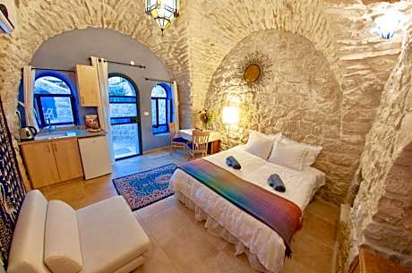 Artist Quarter Guesthouse B&B