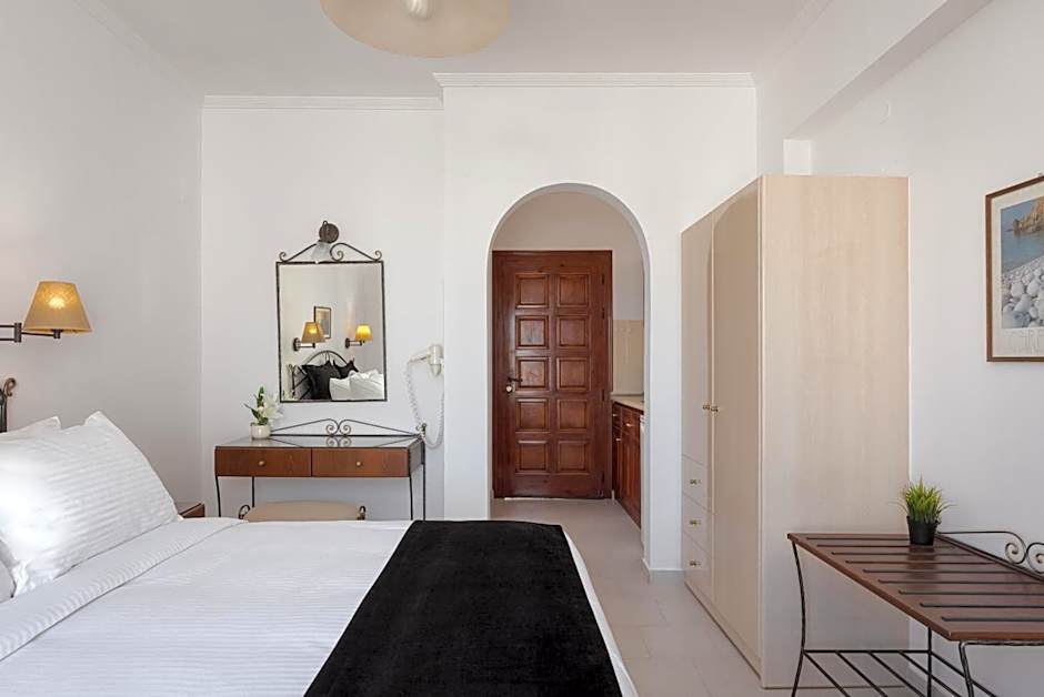 Photo 1 of 12 of Double Room