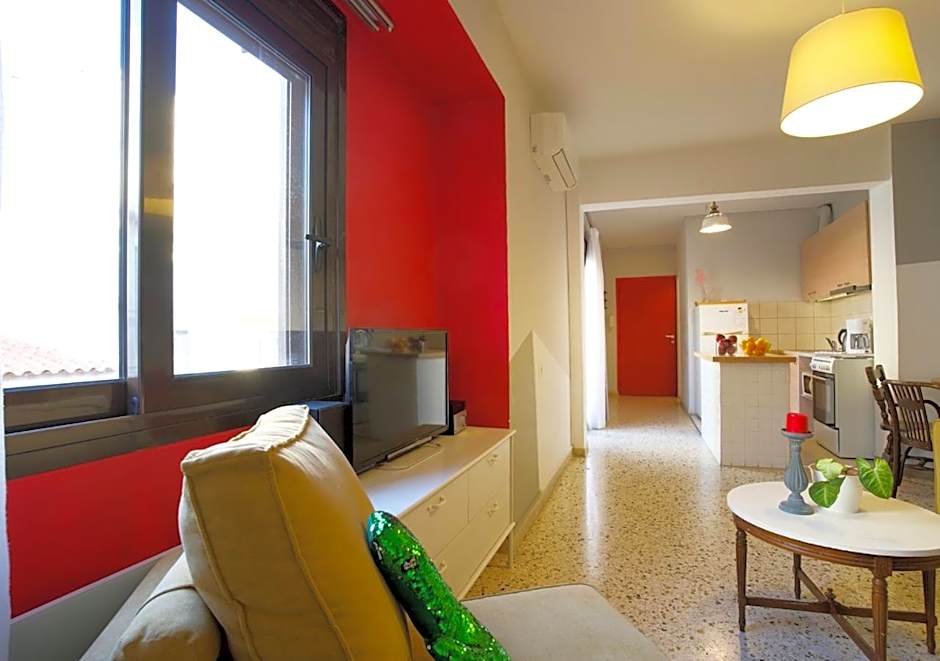 Live in Athens, PSYRRI Meet Me Here Apartments