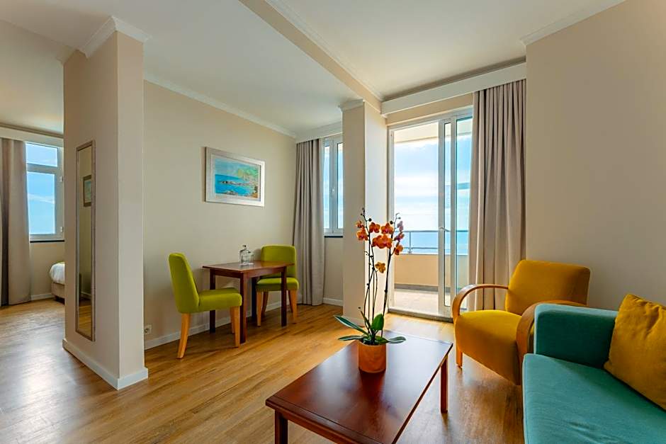 Duas Torres Hotel