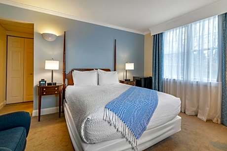 Queen Room - Disability Access