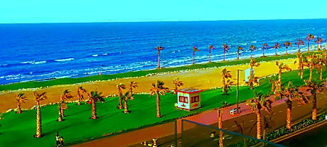 Porto Said شاليه ملكى صف اول بحر بورتو سعيد