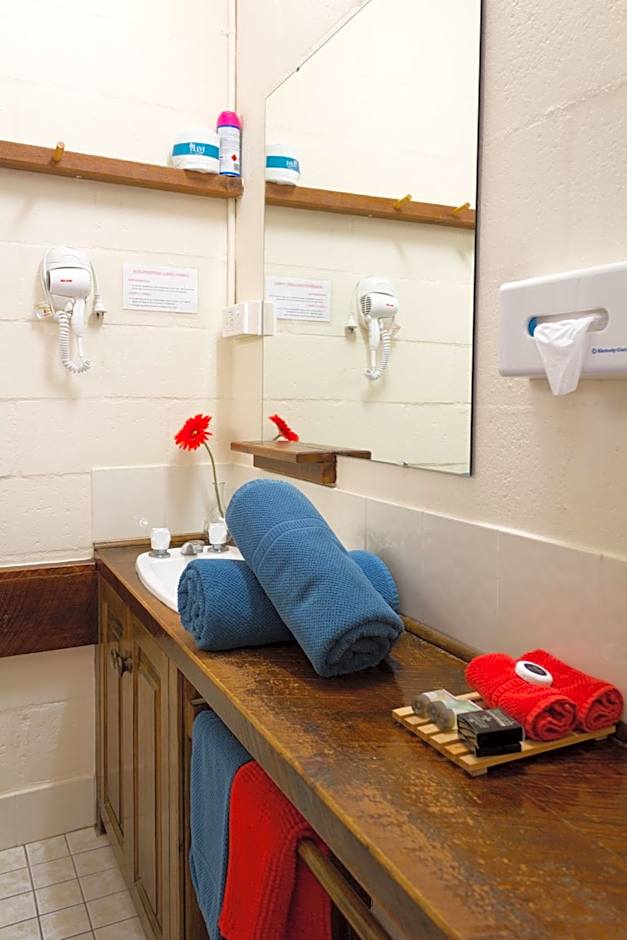 Blackheath Motor Inn