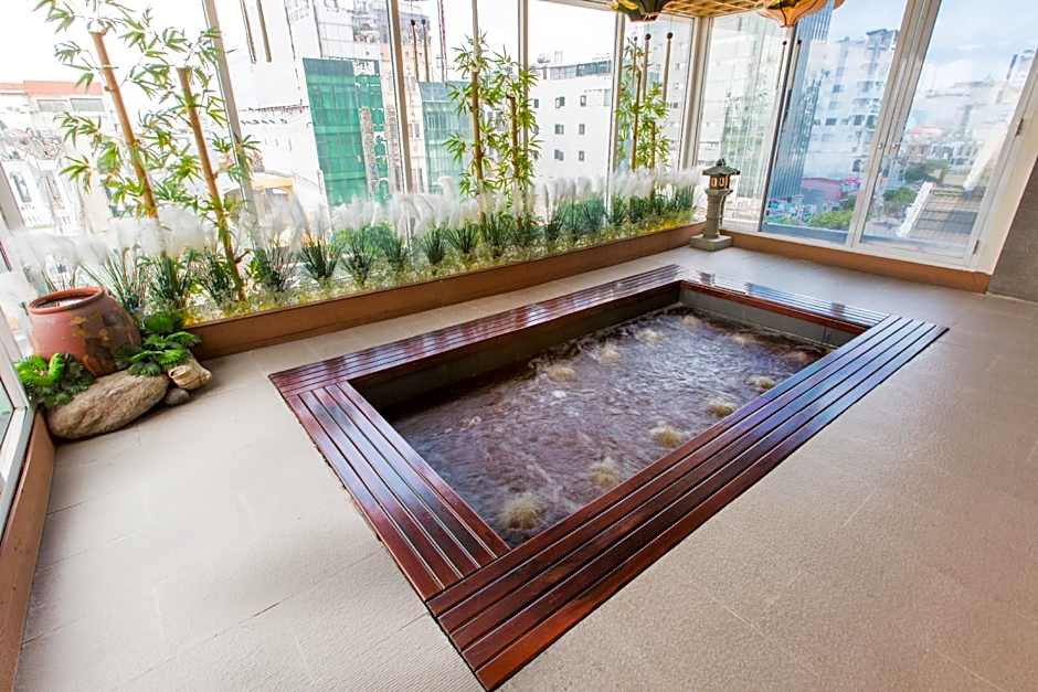 Minh Tam Hotel and Spa