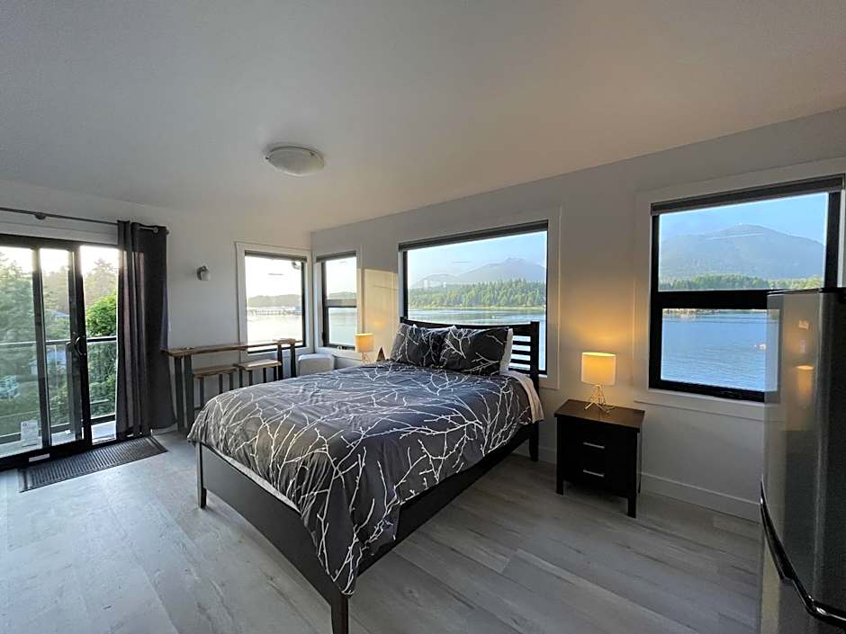 Private Oceanfront Room With Hot Tub & Firepit - Shore Thing