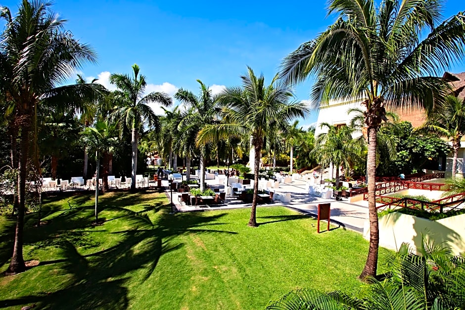 Grand Bahia Principe Coba All Inclusive