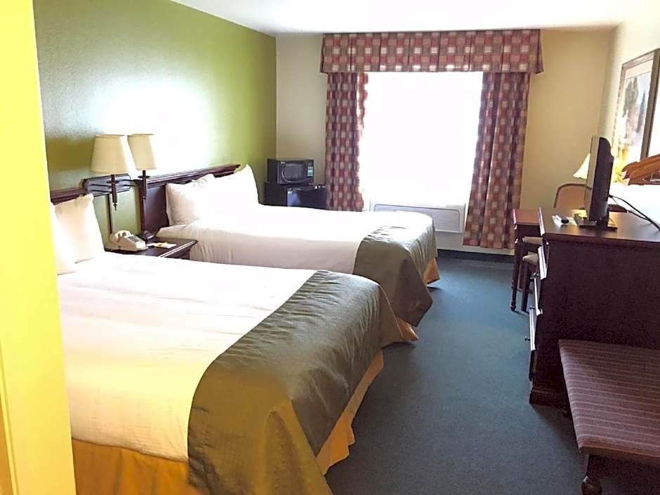 Super 8 by Wyndham McCall