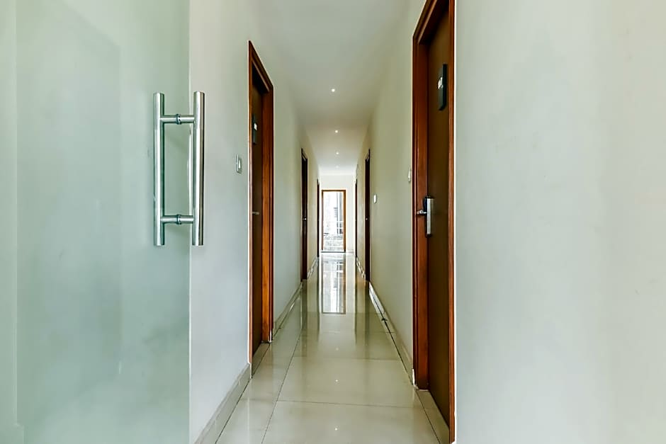 Super Oyo Townhouse 1144 Hotel RCC 7 Lamps – Visakhapatnam, WI