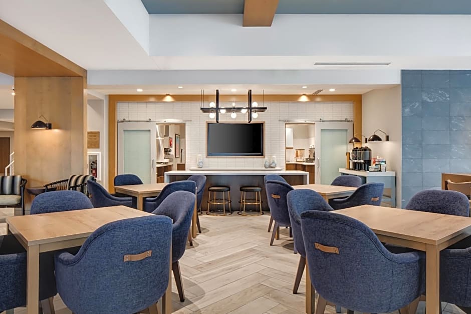 Staybridge Suites - Iowa City - Coralville, an IHG Hotel