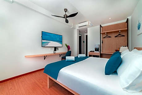 Deluxe Double Room with Balcony
